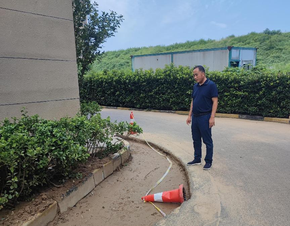 集團公司黨委委員、副總經(jīng)理祁紅軍到柳林安置區(qū)檢查督導(dǎo)消防整改和驗收工作